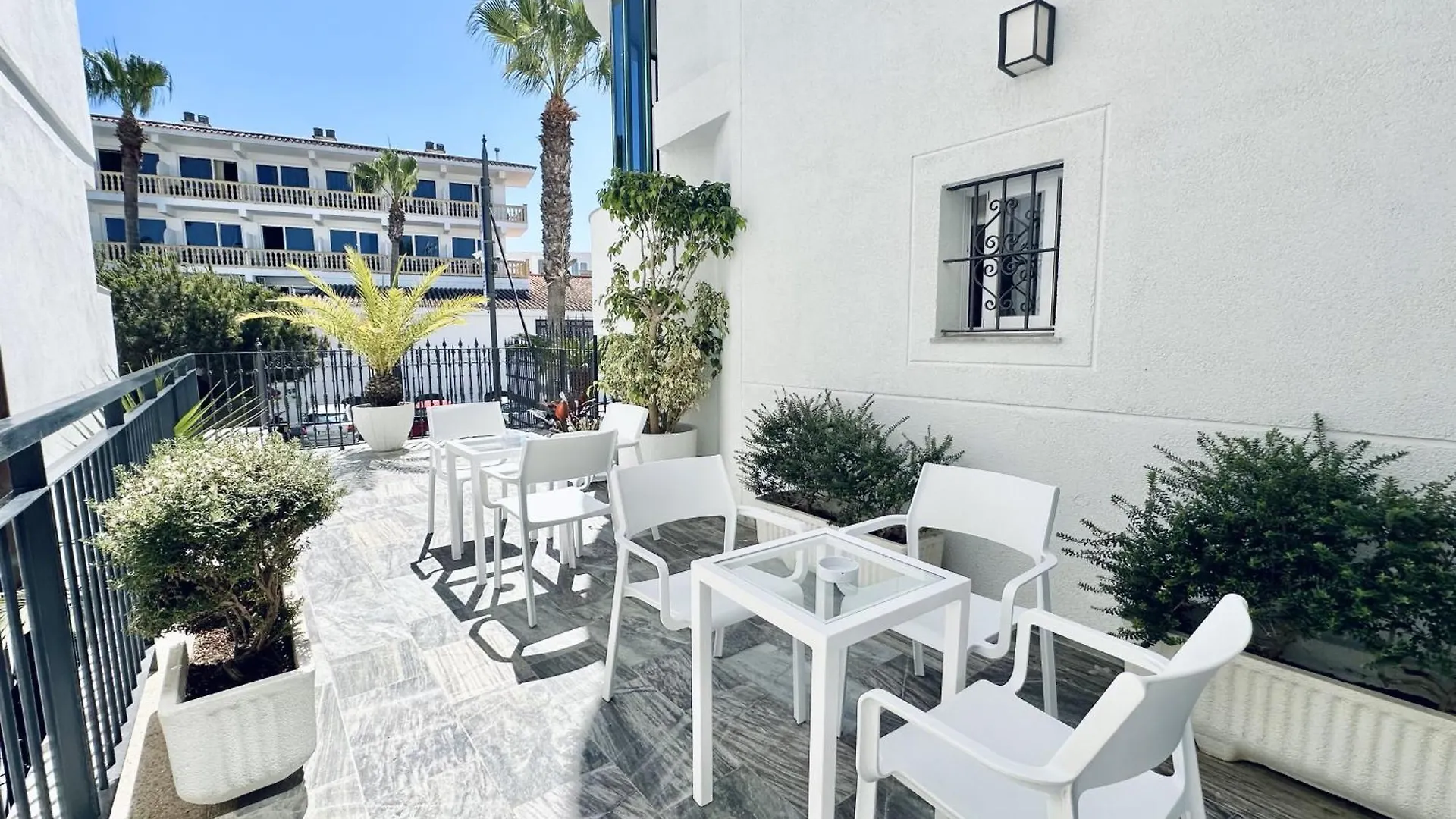Hotel Apartamentos Marina Luz Chipiona 2*,