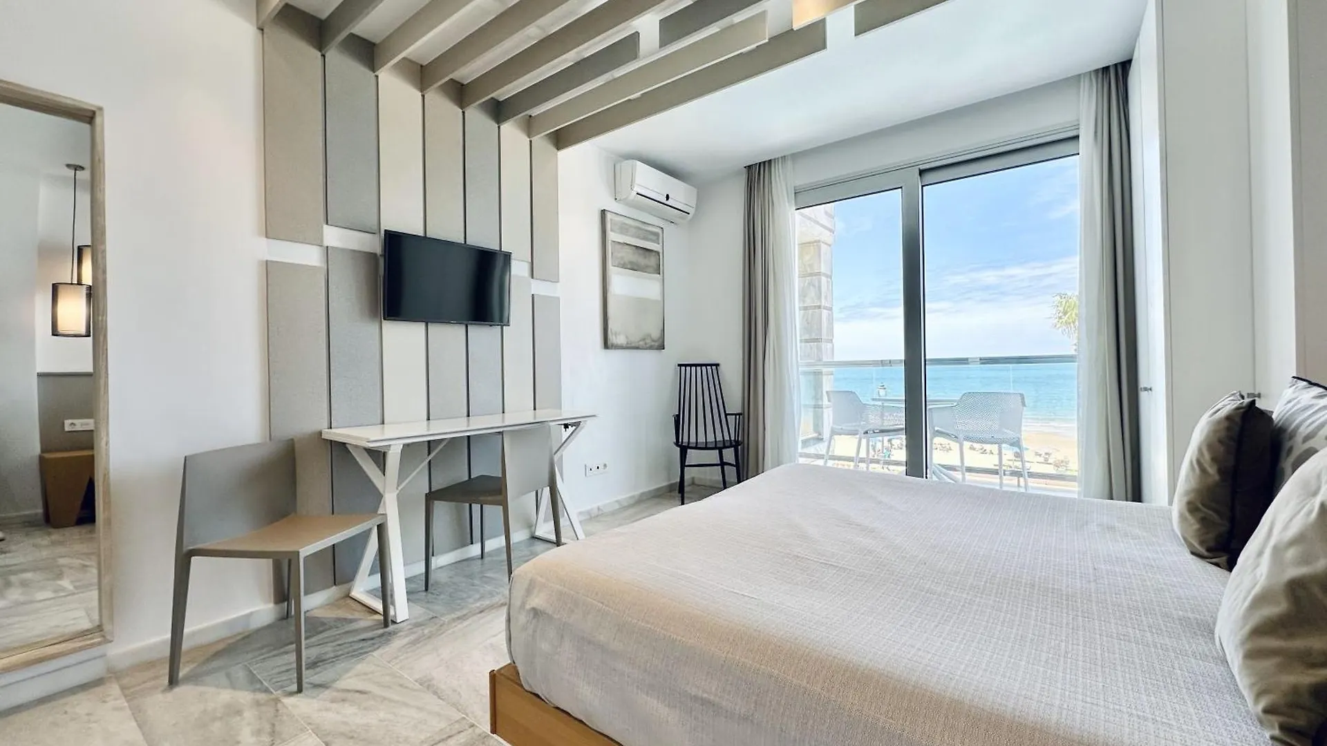 Hotel Apartamentos Marina Luz Chipiona Aparthotel