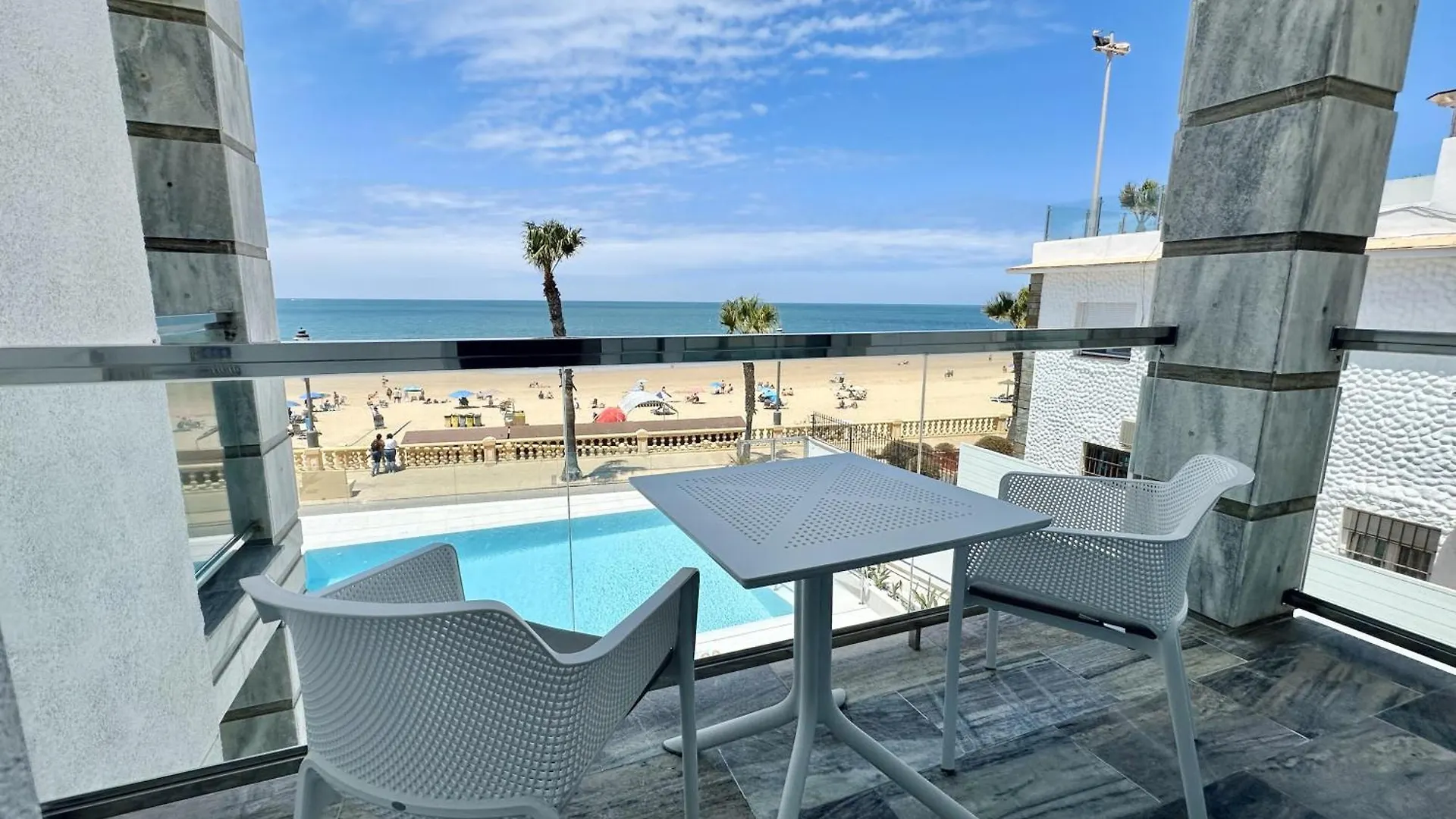 ** Aparthotel Hotel Apartamentos Marina Luz Chipiona Spain