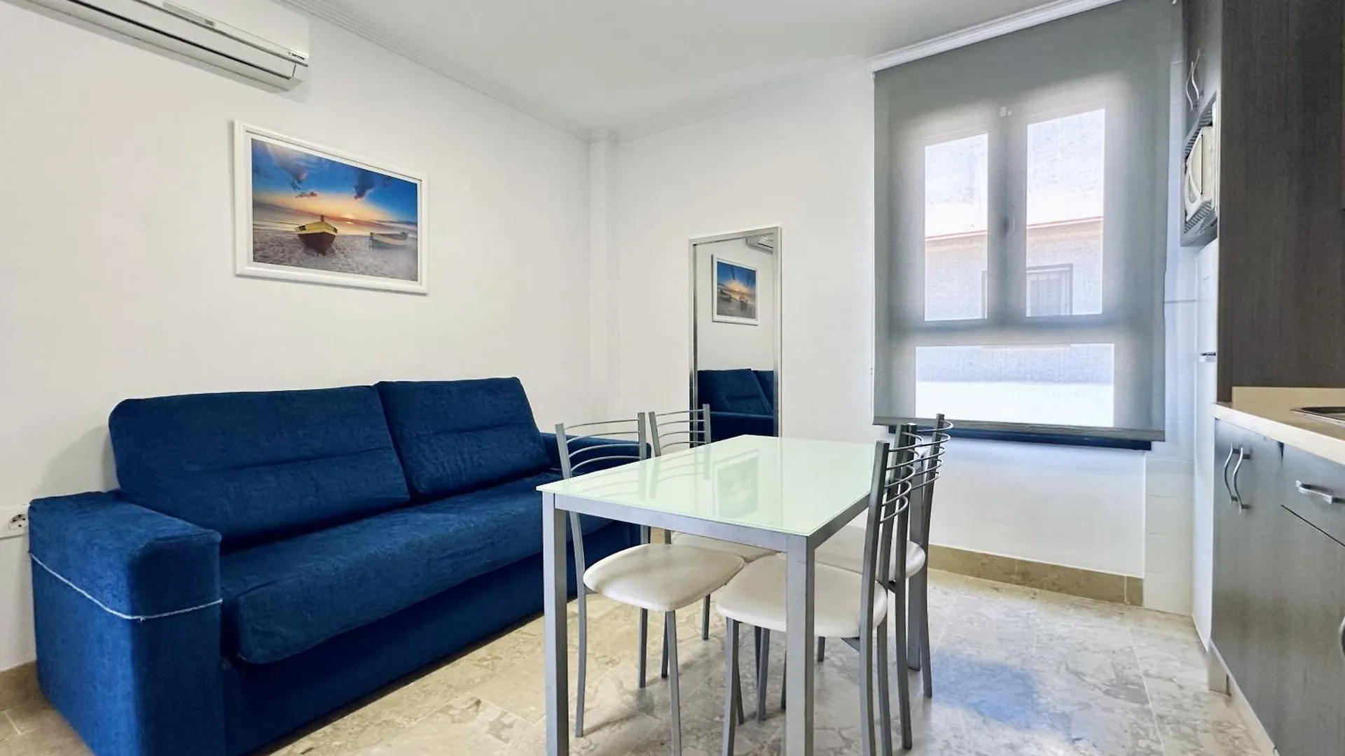 Hotel Apartamentos Marina Luz Chipiona 2*,