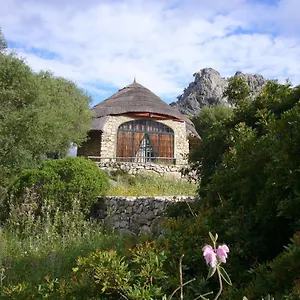 Resort Chozos, Benaocaz