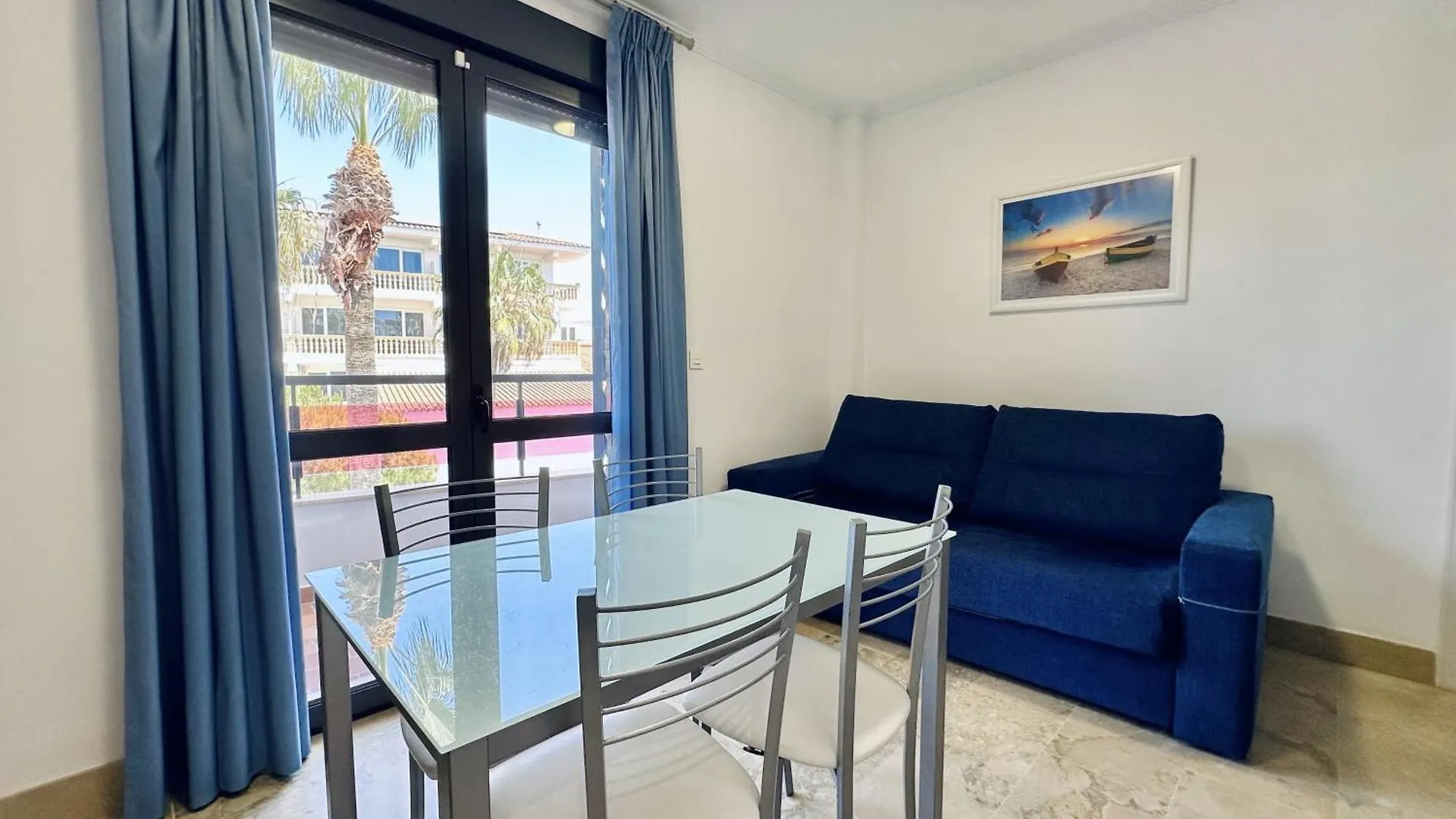 ** Aparthotel Hotel Apartamentos Marina Luz Chipiona Spain