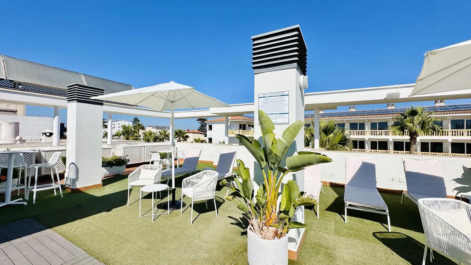Hotel Apartamentos Marina Luz Chipiona 2*,  Spain