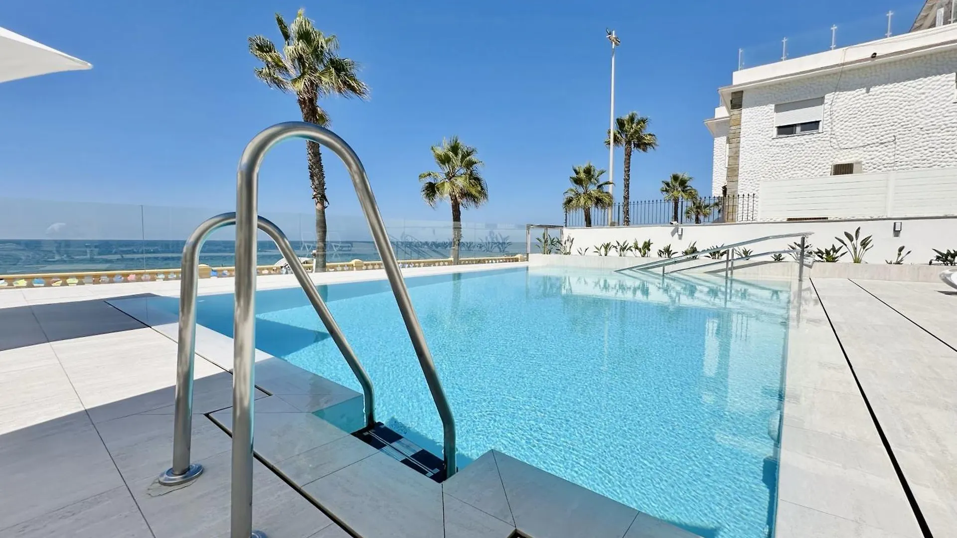 Hotel Apartamentos Marina Luz Chipiona Spain